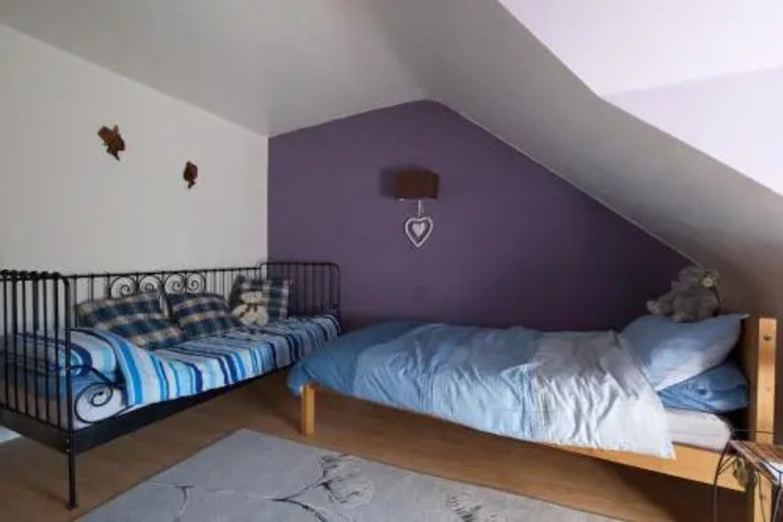Room 6 of 6