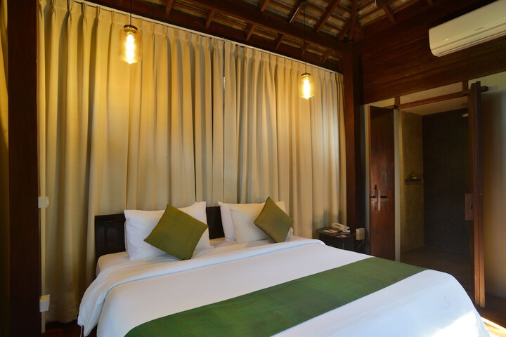 Room 4 of 80