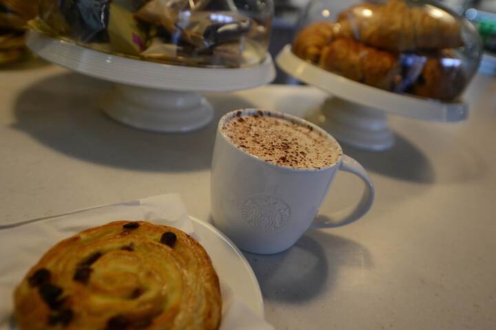 Breakfast/Coffee Service 50 of 70