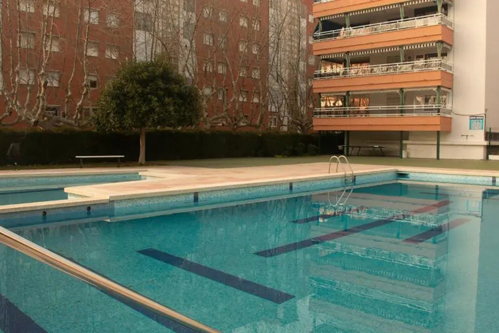 Pool 7 of 13