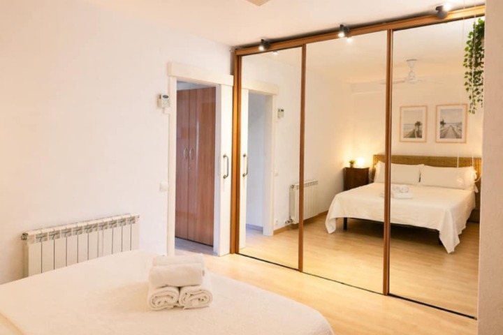 Room 4 of 24