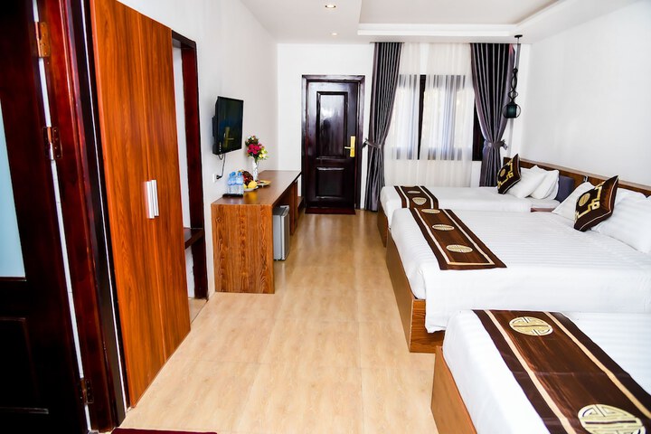 Room 4 of 59