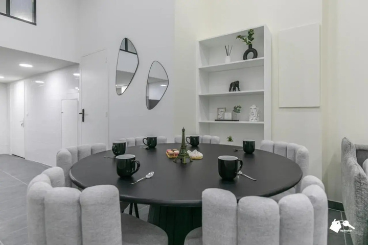Room 12 of 21