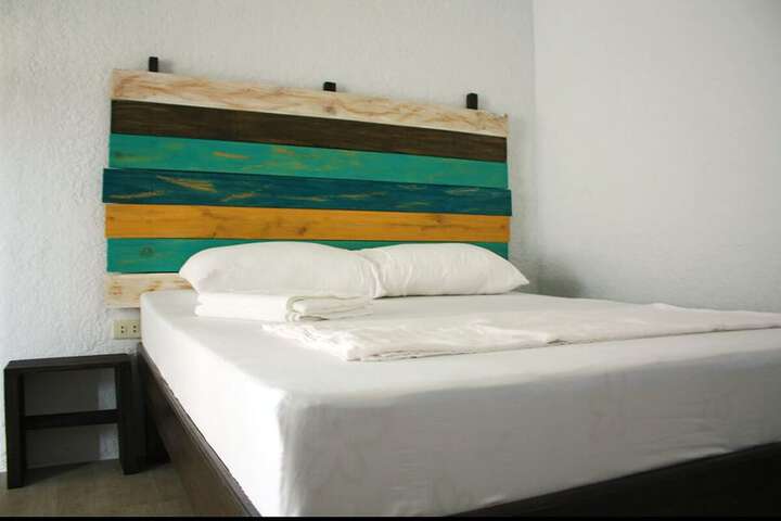 Room 6 of 50