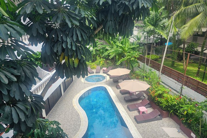 Pool 106 of 147