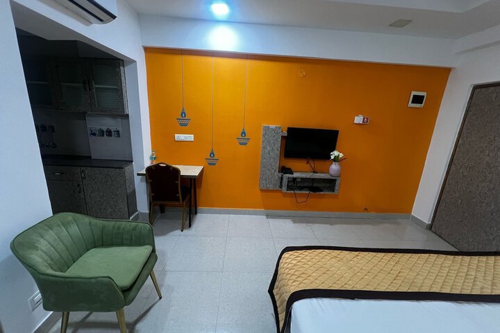 Room 7 of 15