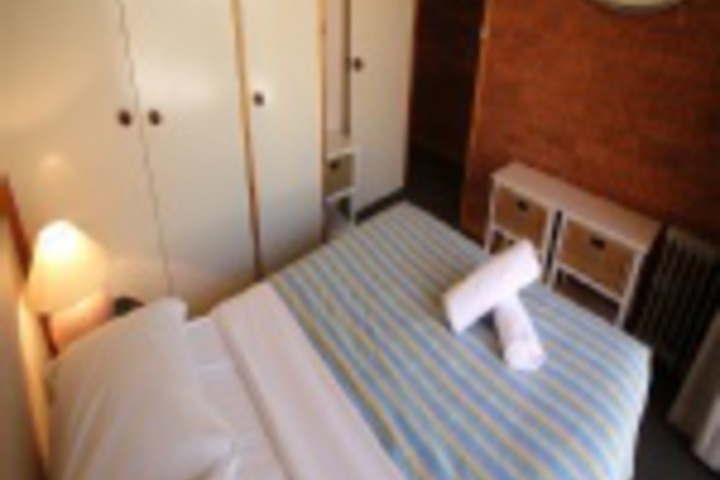 Room 49 of 96