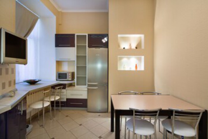 Room 7 of 14