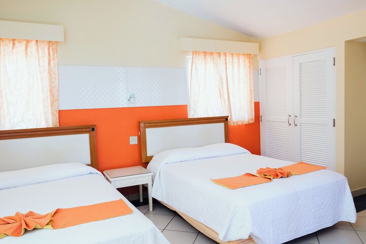 Room 15 of 96