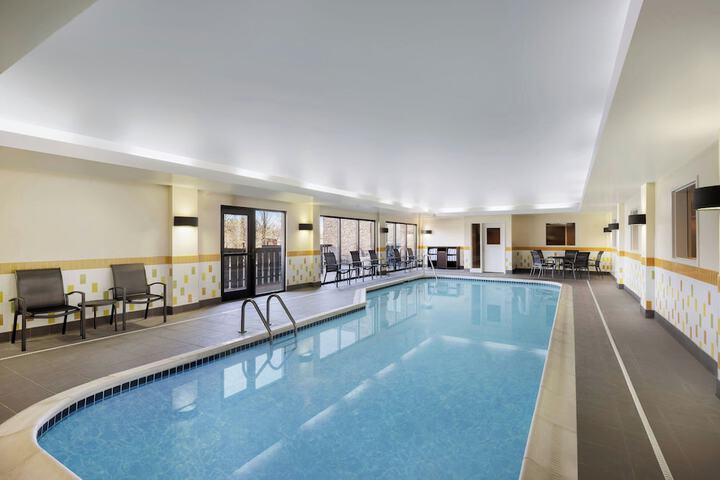 Pool 52 of 73