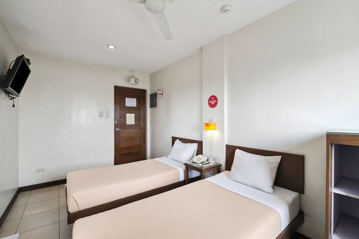 Room 15 of 26