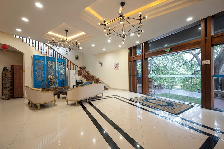 Hotel Interior 5 of 161