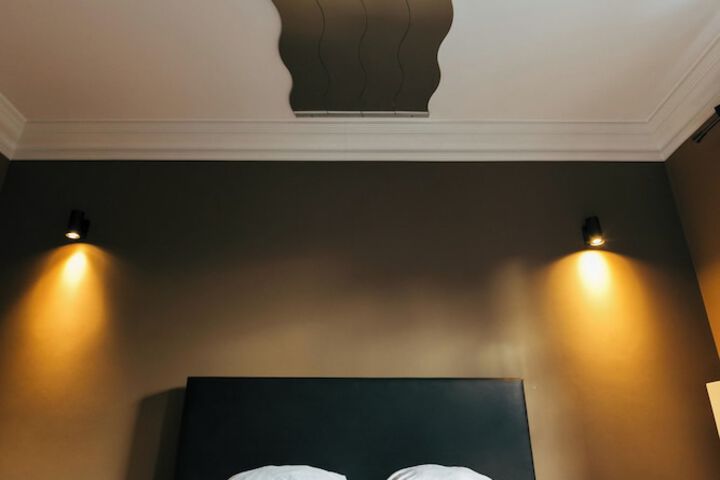 Room 14 of 69