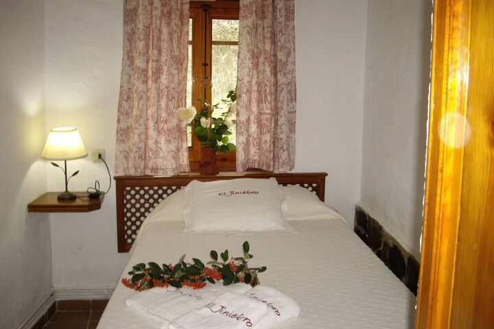 Room 6 of 30
