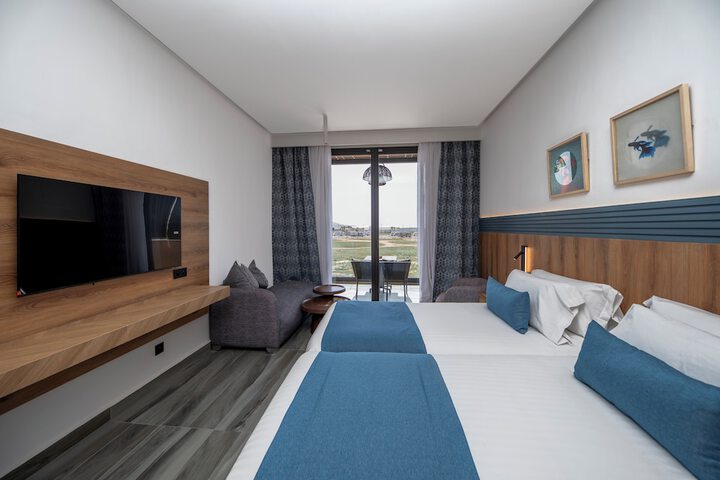 Room 5 of 117