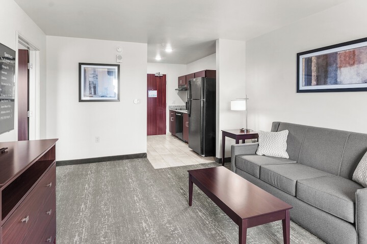 1 King Bed Guest Room ADA (2 of 16)