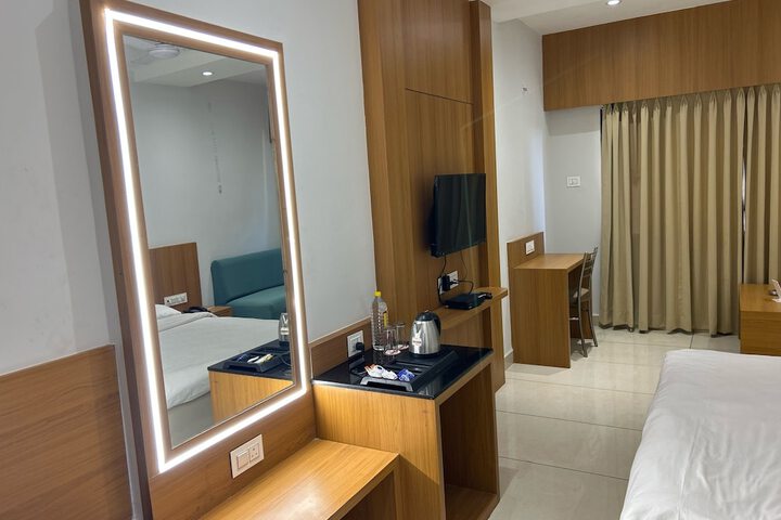 Room 64 of 108