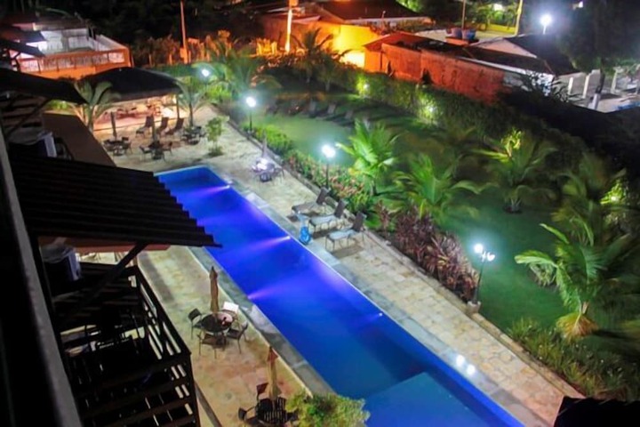 Pool 19 of 44