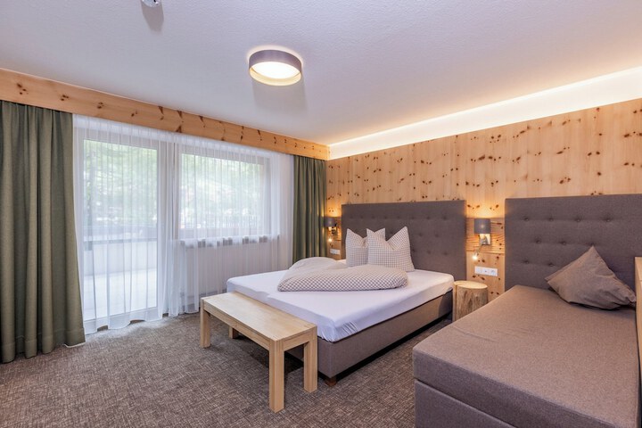 Room 10 of 39