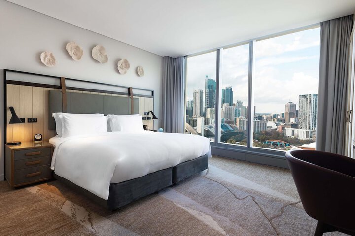Room 15 of 233