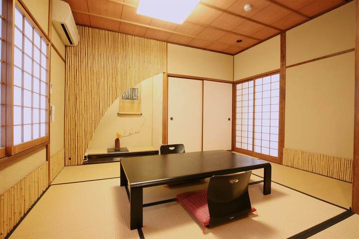 Room 14 of 53