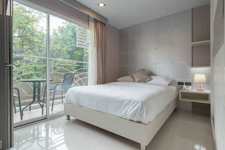 Room 7 of 53