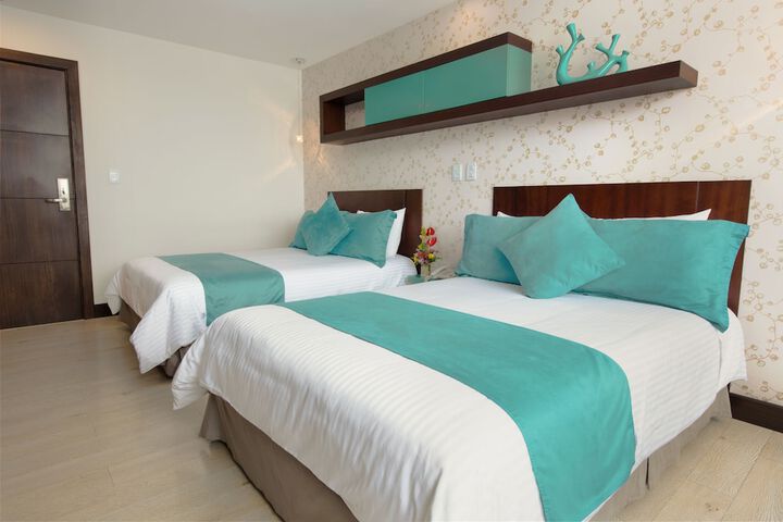 Room 10 of 43