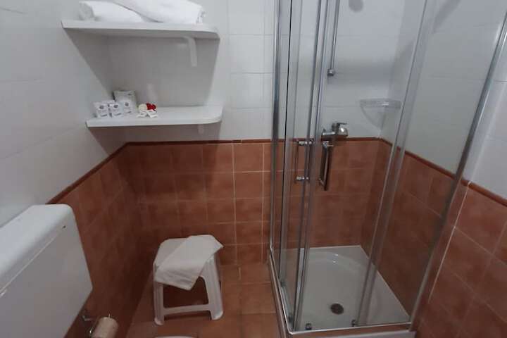 Room 189 of 249