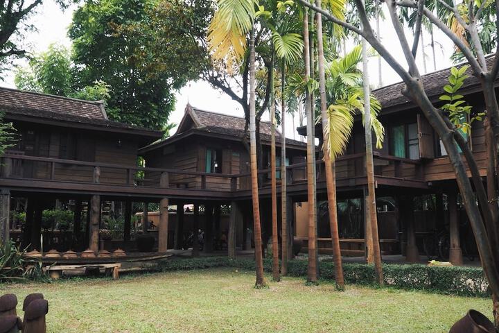 Hotel Exterior 42 of 47