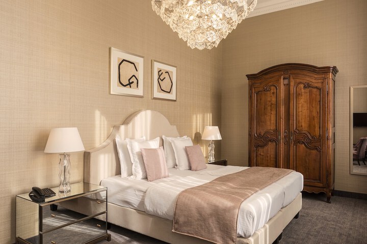Room 20 of 98