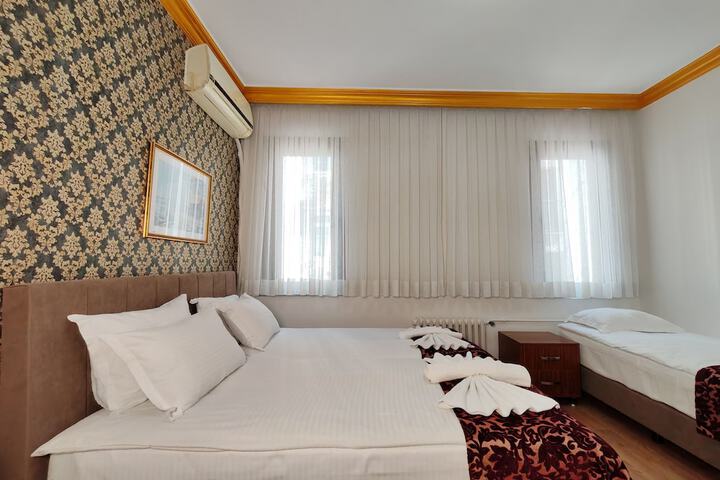 Room 29 of 61