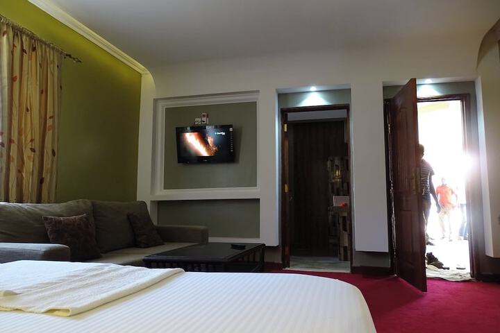 Room 11 of 57