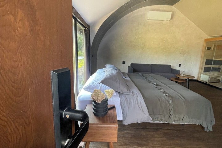 Room 10 of 55