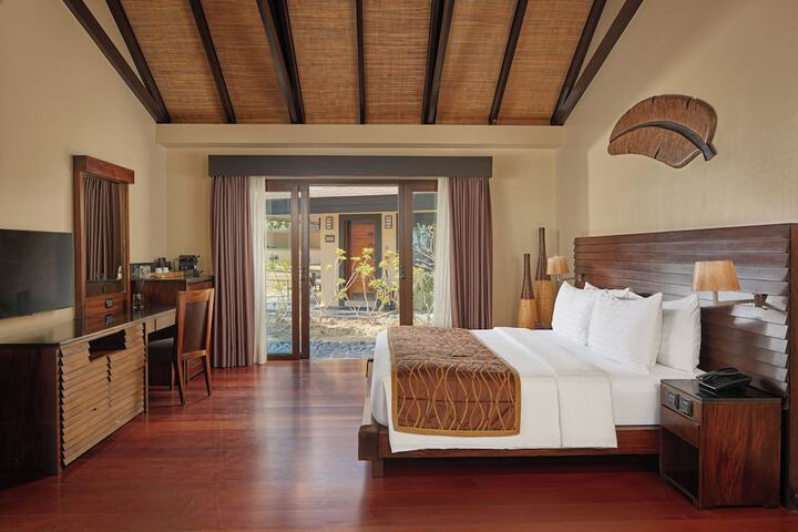 Room 15 of 100