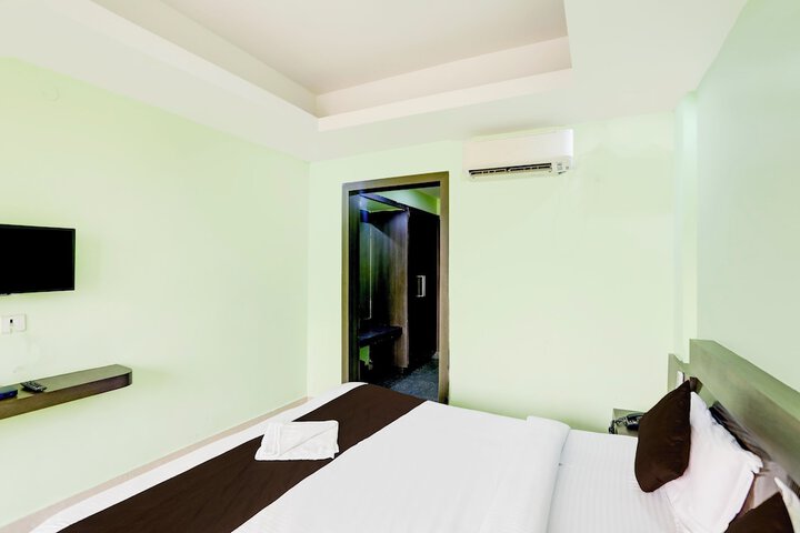 Room 3 of 13