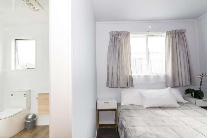 Room 12 of 54
