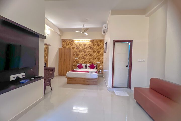Room 12 of 20