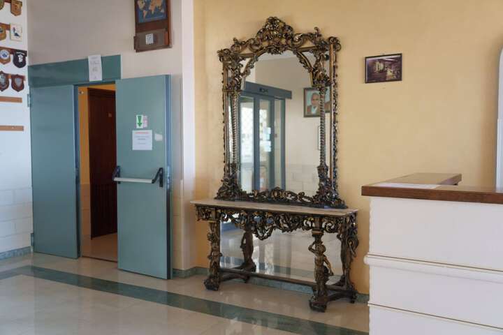 Lobby Photos