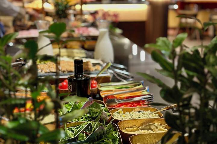 Dining 50 of 67
