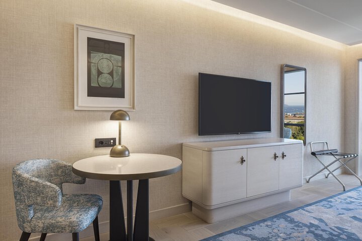 Room 61 of 207