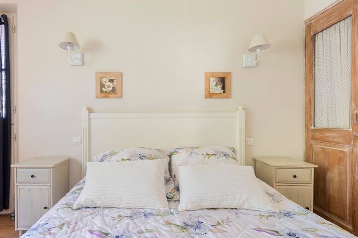 Room 4 of 34