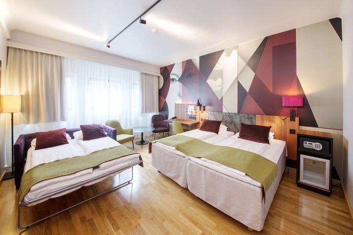 Room 15 of 43
