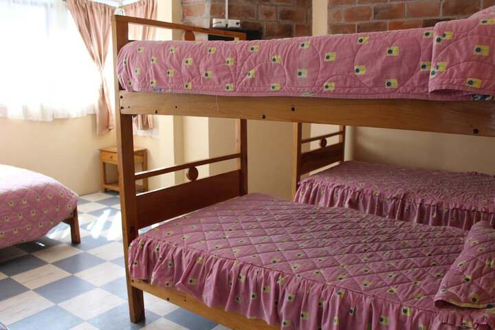 Room 10 of 27
