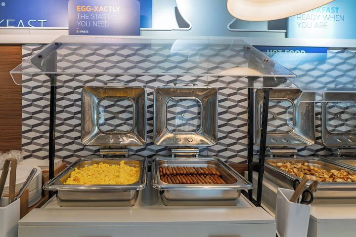 Breakfast/Coffee Service 54 of 67