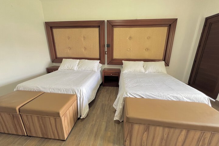 Room 12 of 64