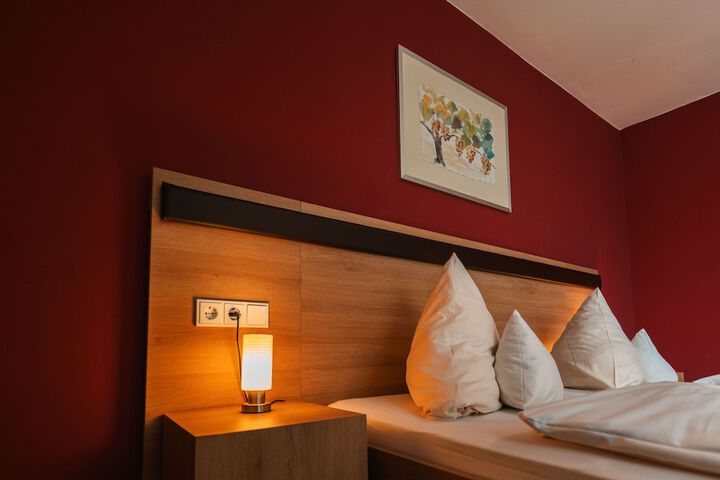 Room 8 of 72