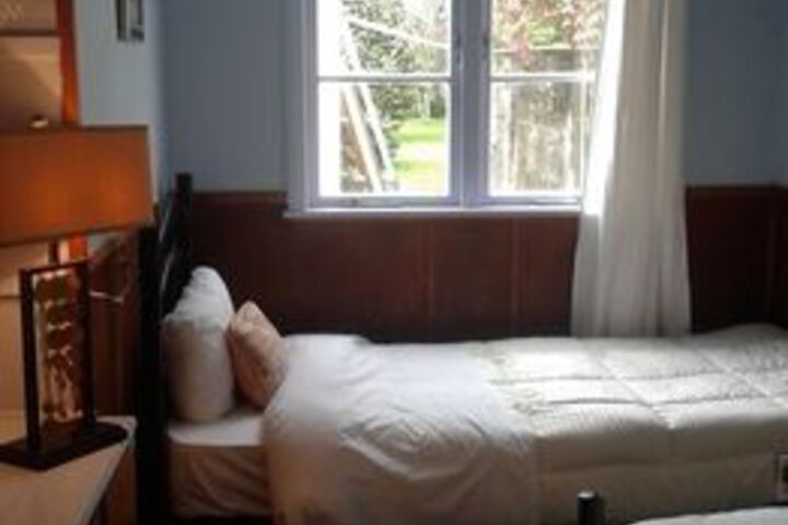 Room 48 of 73