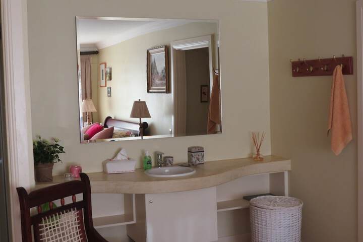 Room 25 of 26