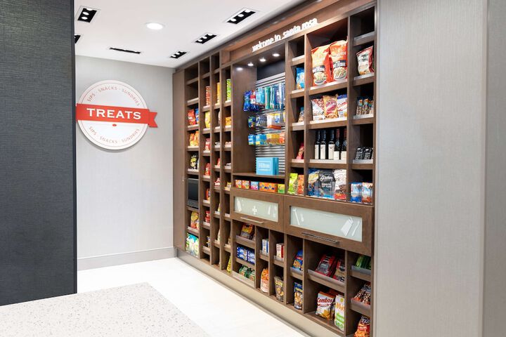 Snack bar