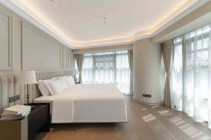 Room 22 of 110